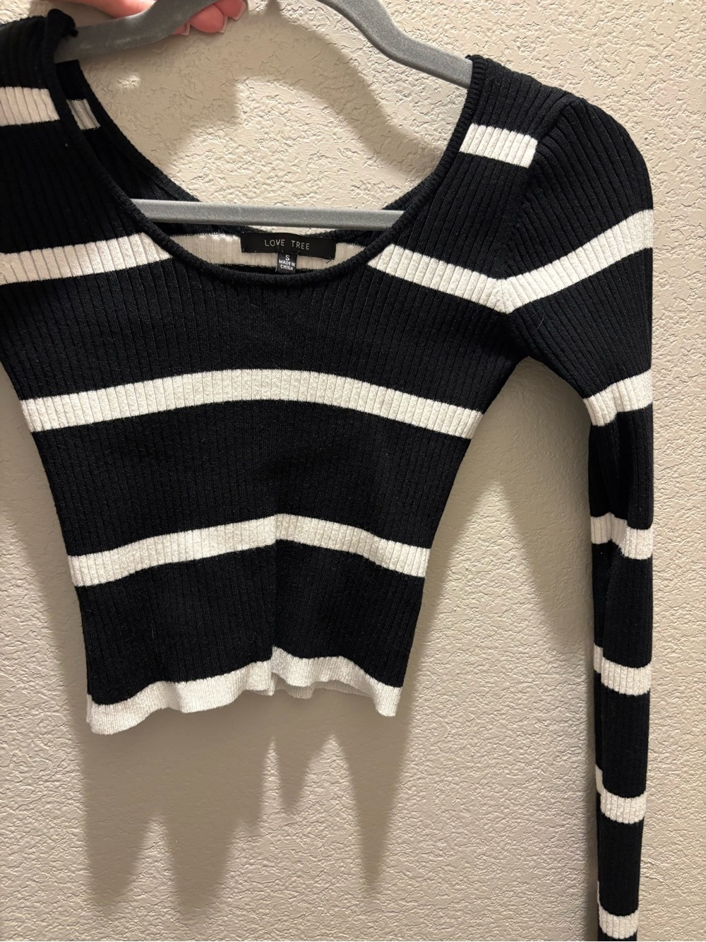 Love Tree Black & White Striped Ribbed Tank